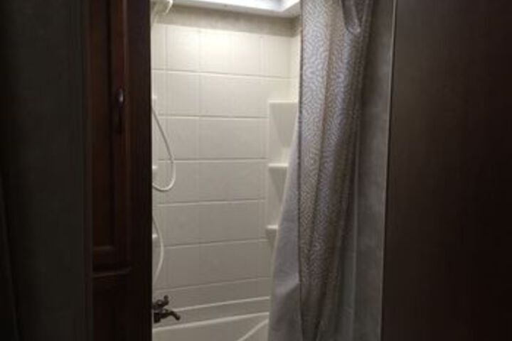 Room 10 of 132