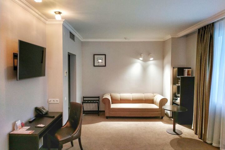 Room 20 of 86