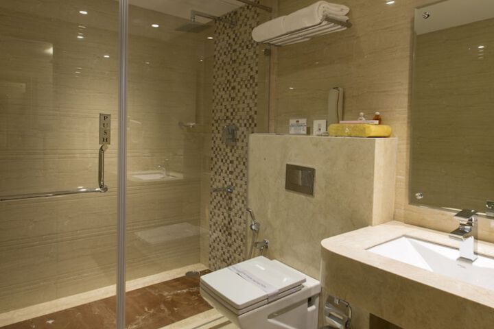 Room 20 of 35