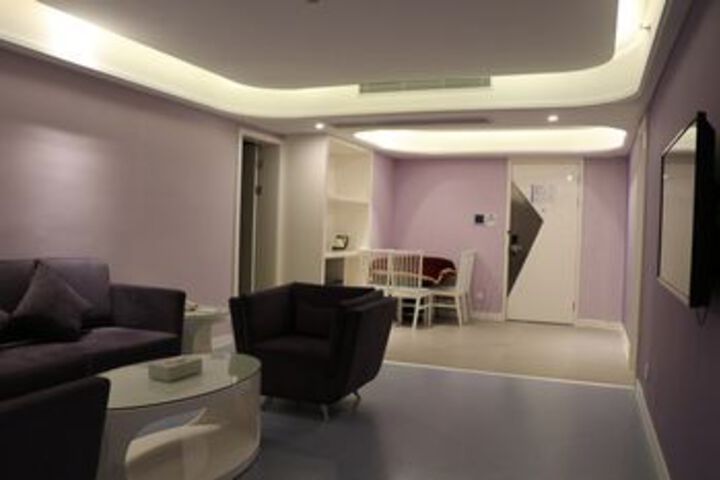 Room 25 of 29