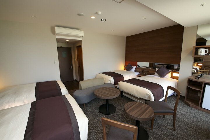 Room 17 of 62