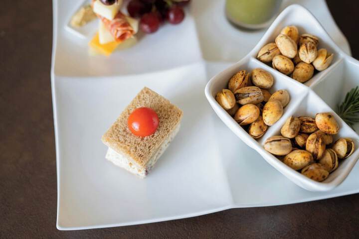 Dining Photos