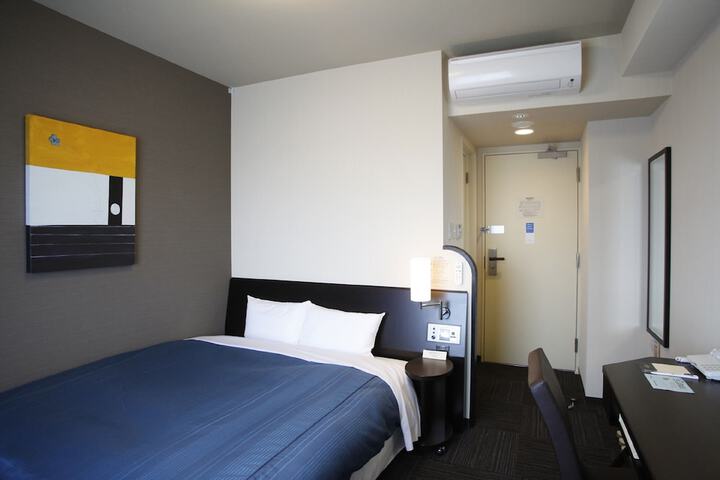 Room 14 of 38