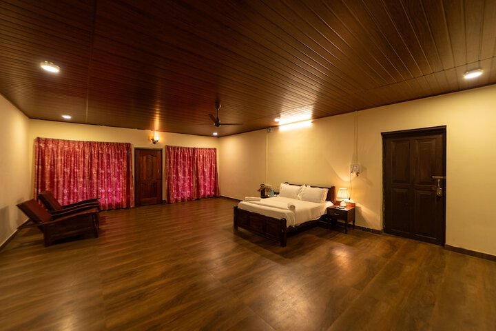 Room 18 of 29