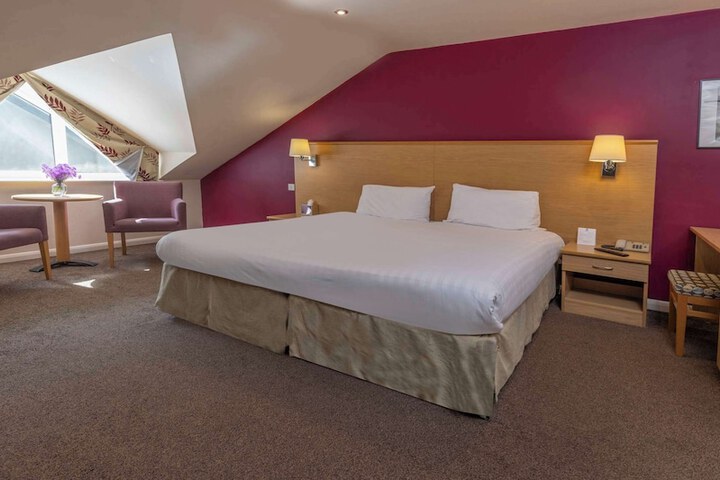 Room 15 of 78