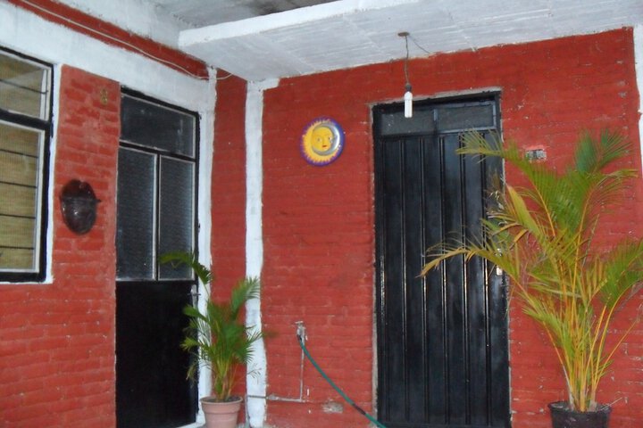 Room 9 of 14