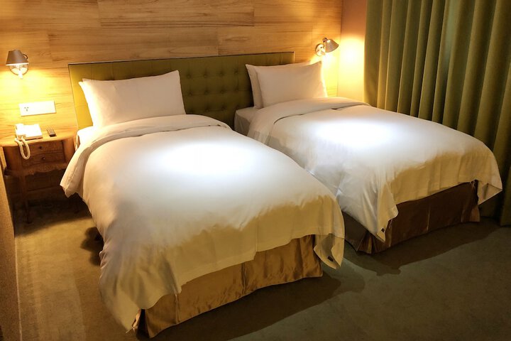 Room 47 of 105