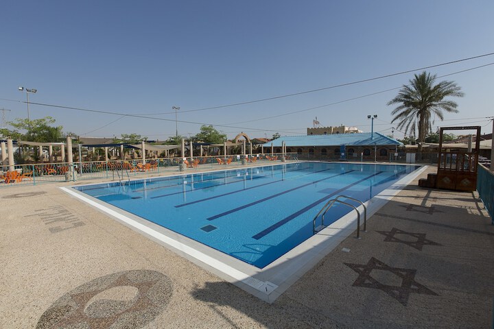 Pool 29 of 56
