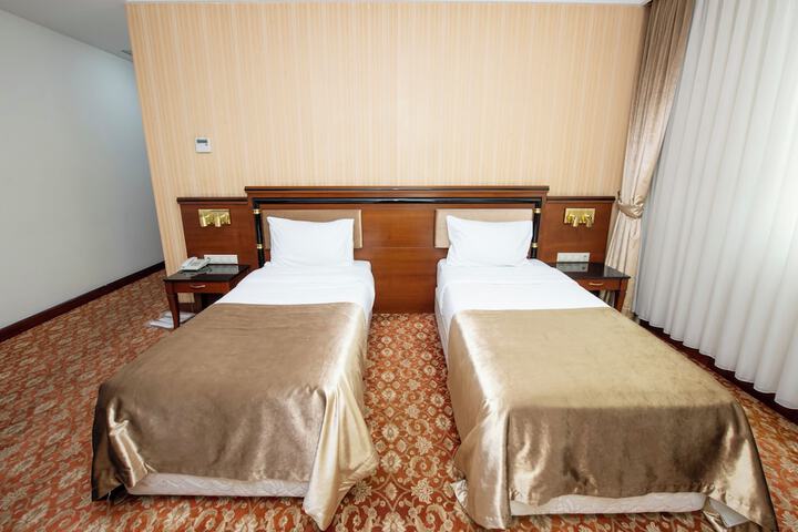 Room 30 of 44