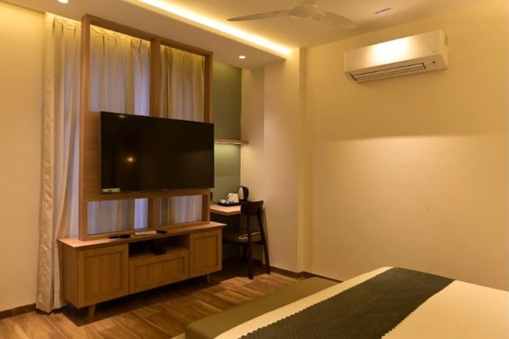 Room 14 of 72
