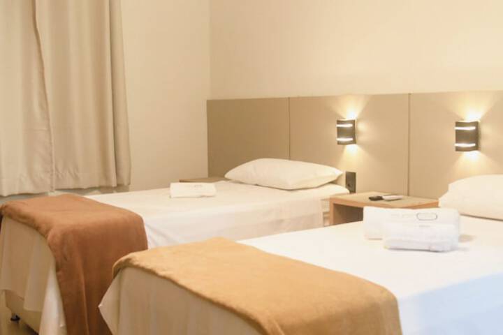 Room 4 of 36