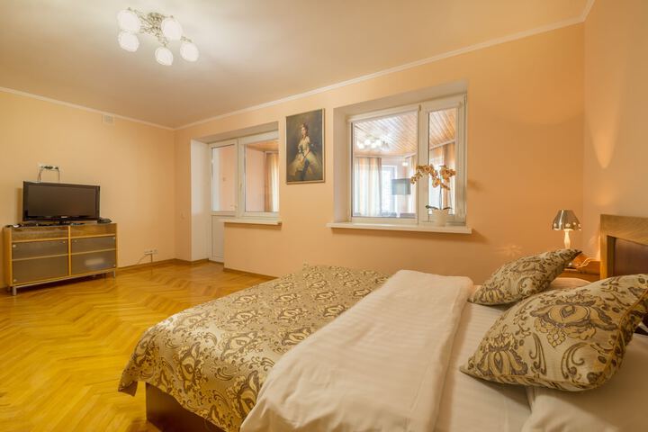 Room 26 of 79