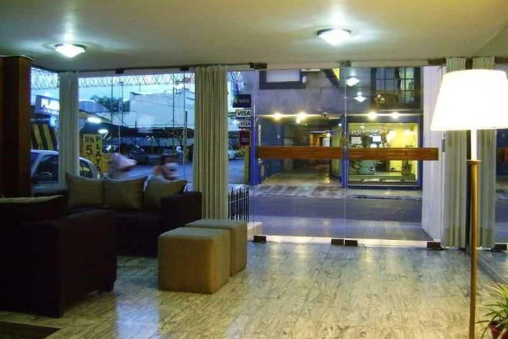 HOTEL CORONA