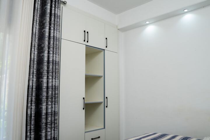 Room 30 of 44