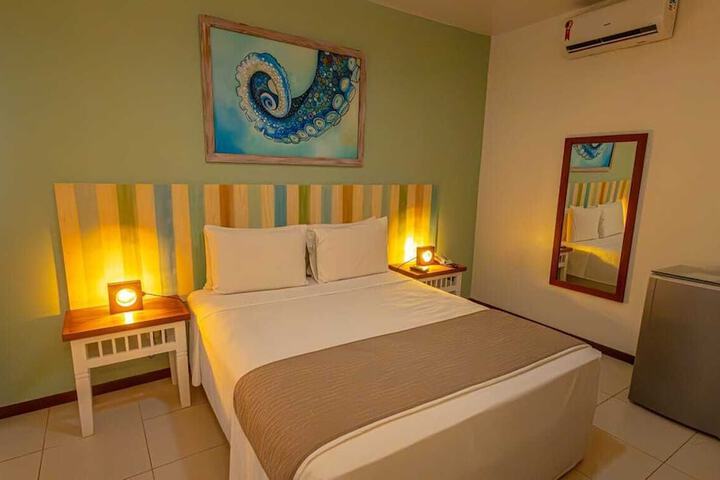 Room 4 of 18