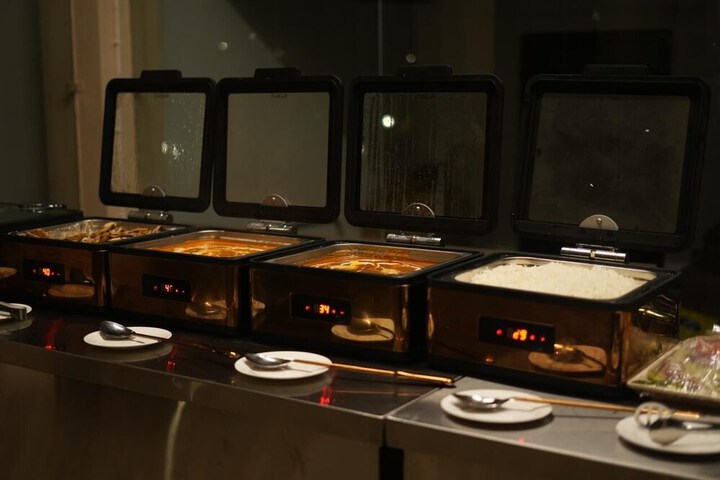 Dining 60 of 96