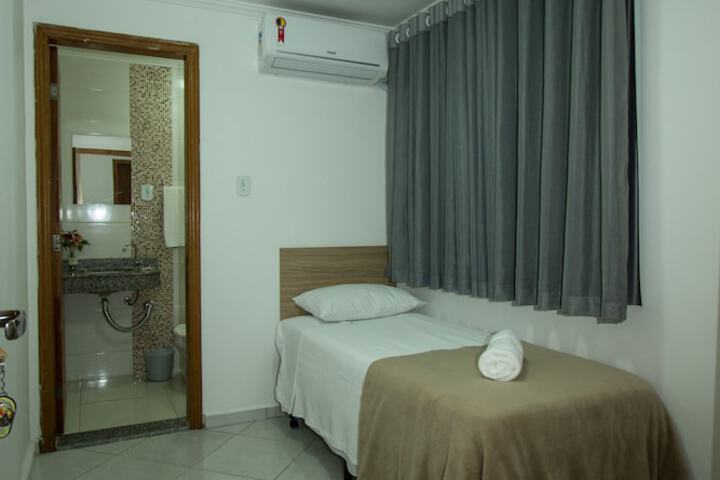 Room 13 of 31