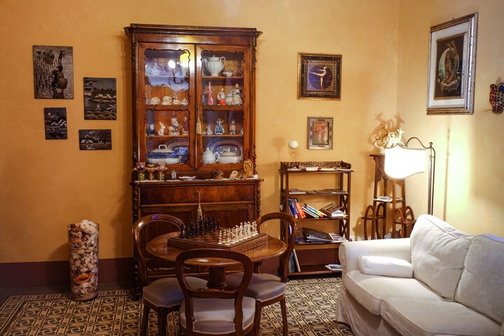 Lounge 67 of 89