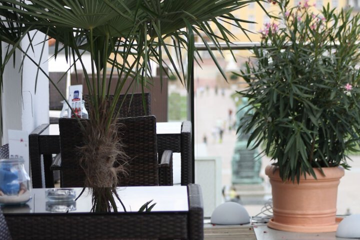 Terrace/Patio 40 of 60