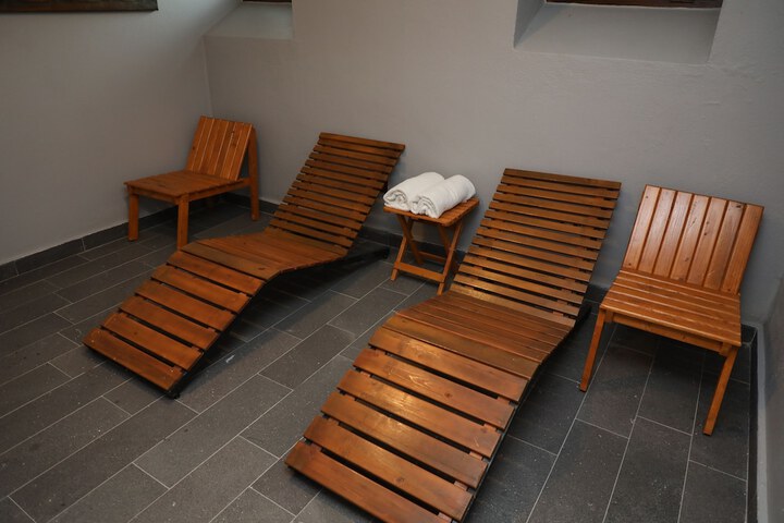 Spa 76 of 118