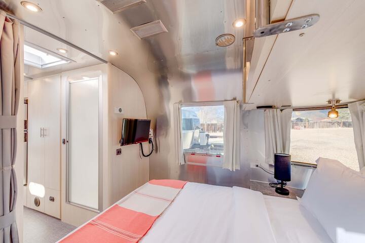 Room 4 of 87