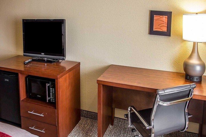 Room 12 of 48