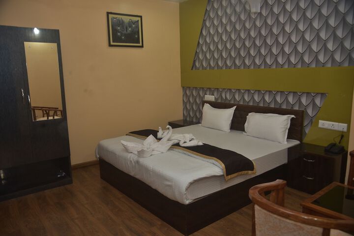 Room 15 of 31