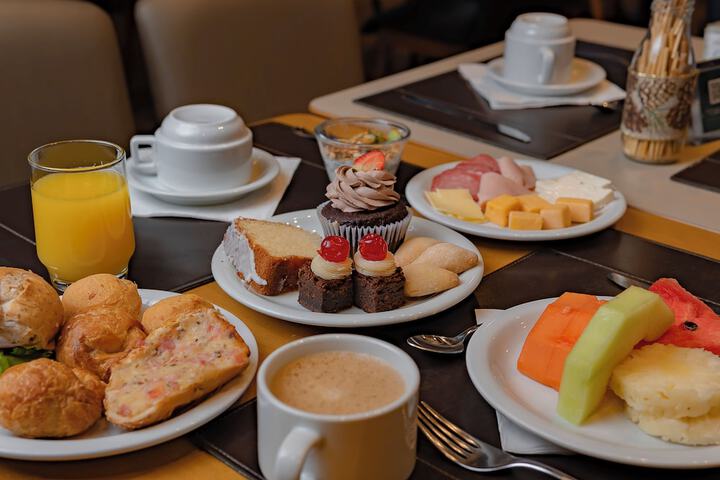 Breakfast/Coffee Service 43 of 51