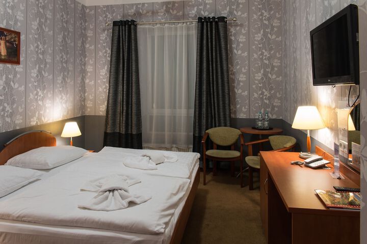Room 12 of 41