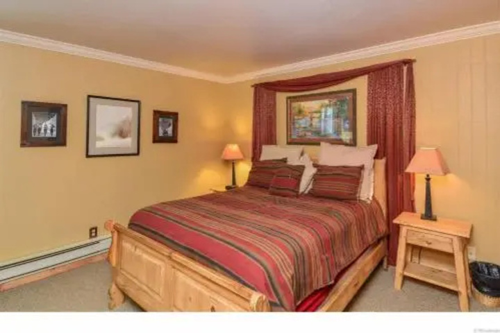 Room 3 of 19