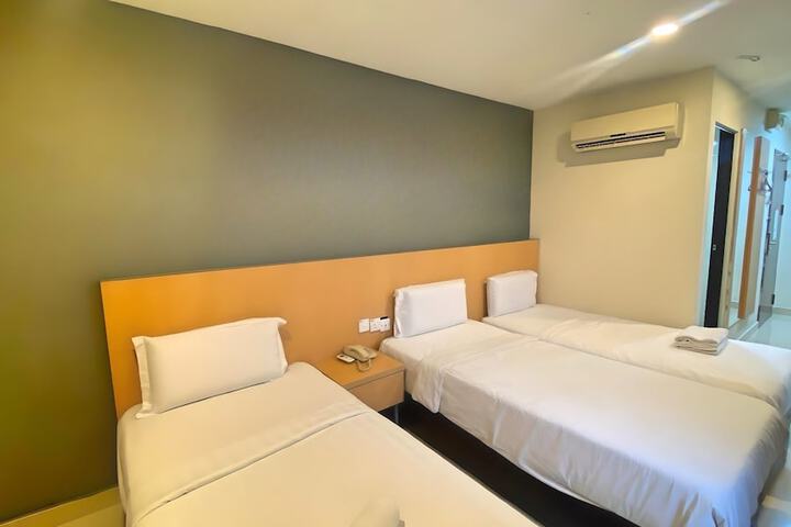 Room 46 of 101