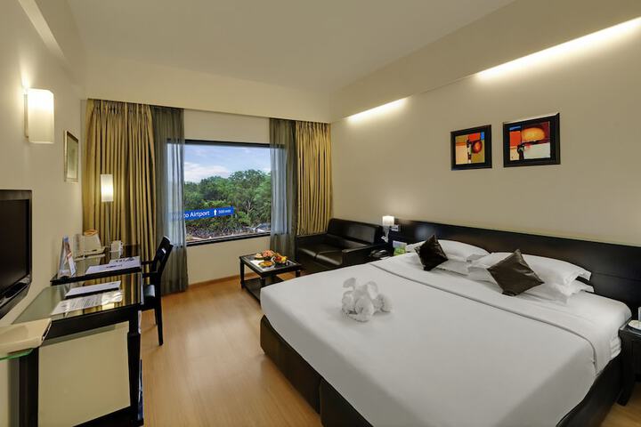 Room 43 of 113