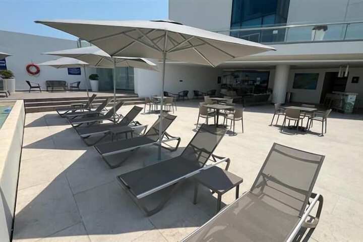Pool Hotel