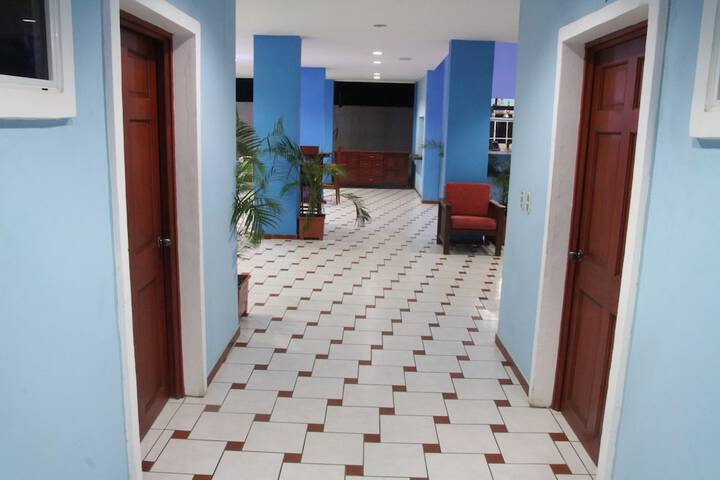 Ballroom/Hall 41 of 79