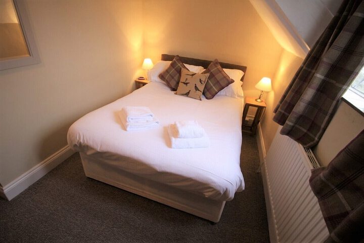 Room 6 of 36