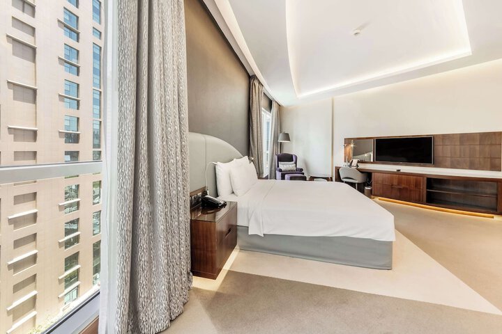 Room 53 of 277