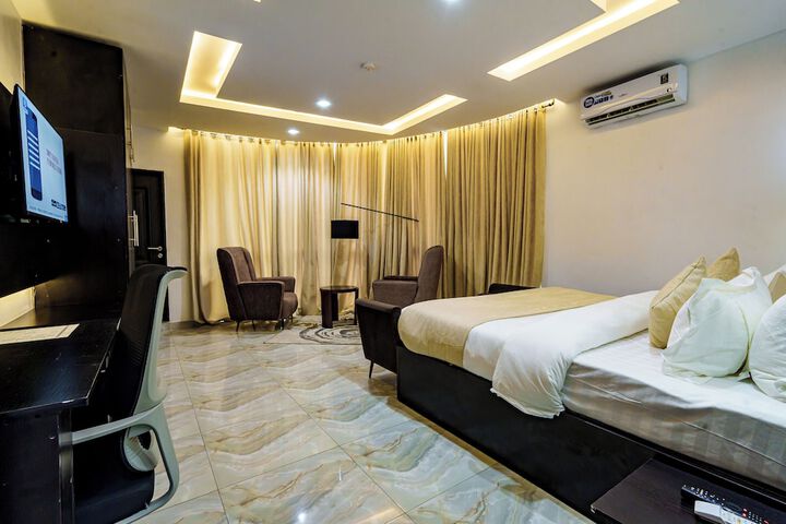 Room 44 of 87