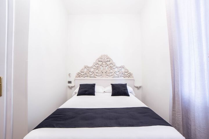 Room 6 of 57