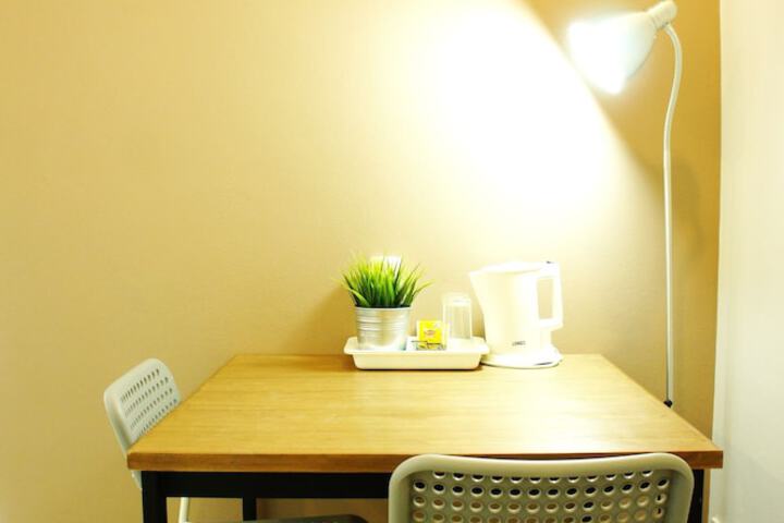 Room 15 of 32