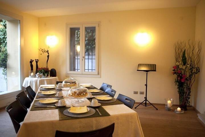 Dining Photos