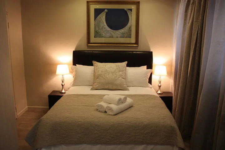 Room 5 of 25