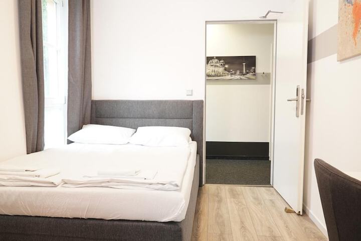Room 28 of 57