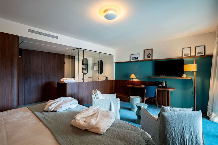 Room 18 of 47