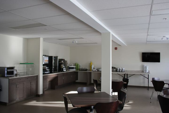 Breakfast/Coffee Service 48 of 56