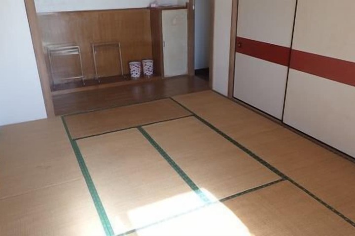 Room 7 of 35