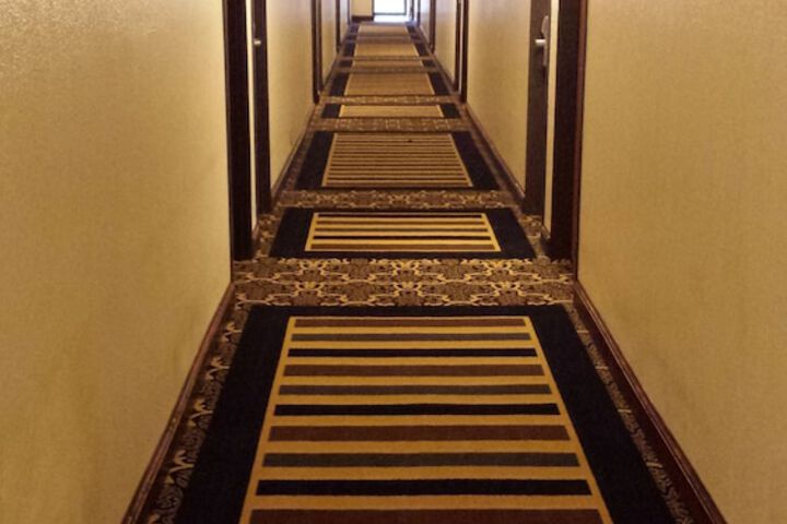 Ballroom/Hall 17 of 17