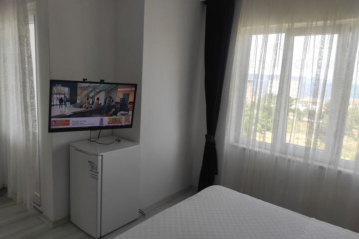 Room 13 of 81