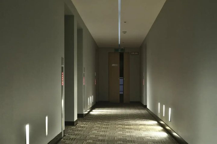 hotel_rooms