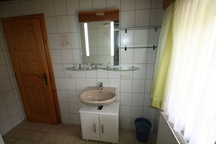 Room 36 of 89
