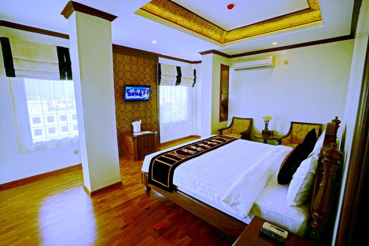 Room 46 of 153